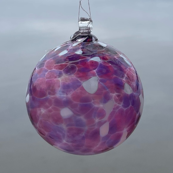 Pink, Purple, and White Speckled Art Glass Friendship Ball Ornament - Picture 12 of 12
